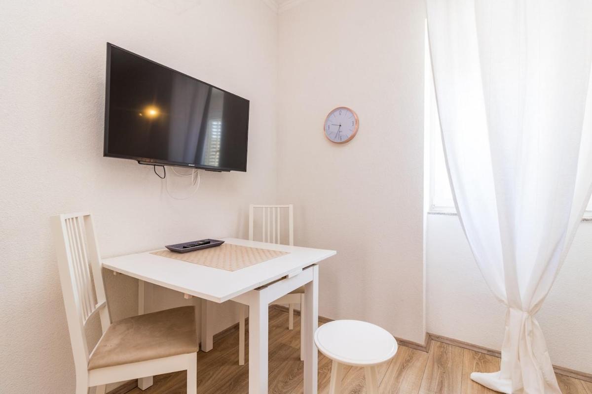 Gridolina Appartement Pula Buitenkant foto